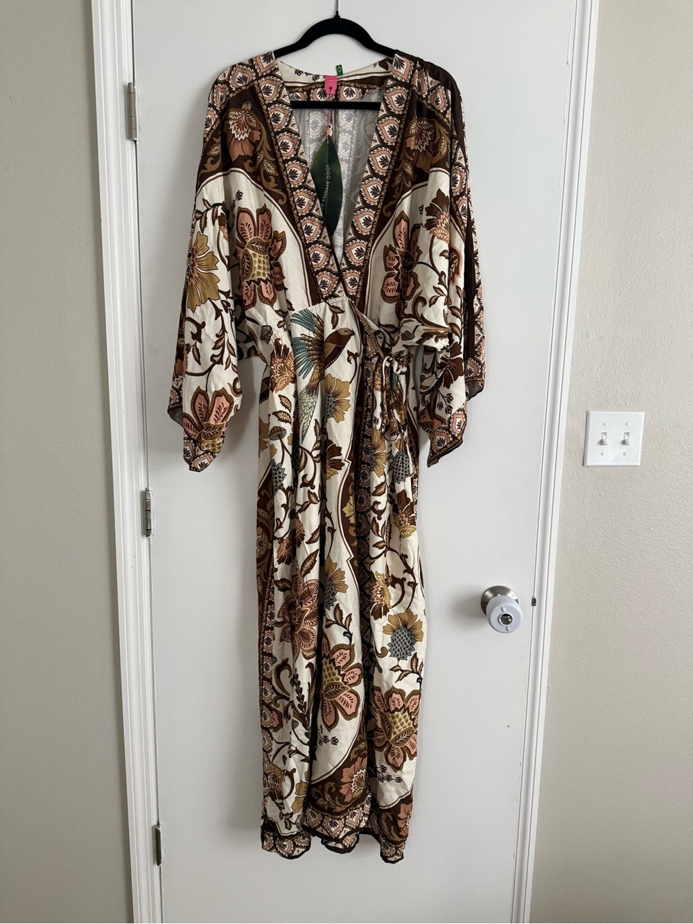 FARM Rio Cream Maxi Dress with Brown Floral Print - Picture 4 of 4
